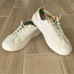 HEY DUDE slip-on sneakers